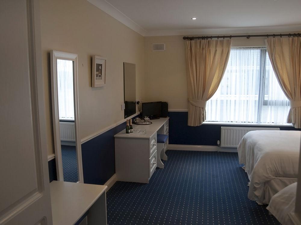 Hotel Hillview House Lusk Zewnętrze zdjęcie