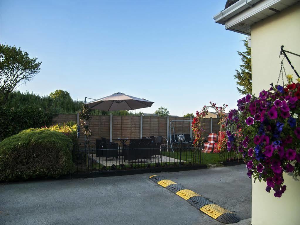 Hotel Hillview House Lusk Zewnętrze zdjęcie